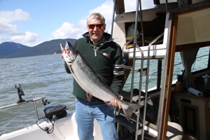 2012_june-14-wes-ron-hunter-hooked-4-landed-3-douglas-channel-chinook (3)300x200.jpg